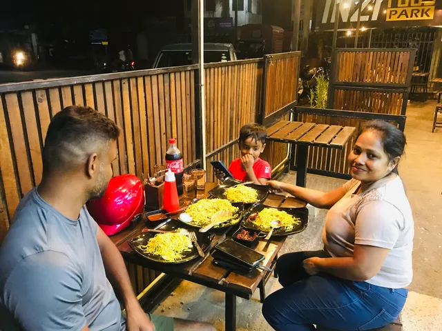 King Hetti Food Court