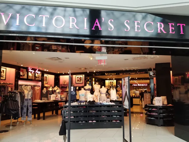 Victoria's Secret & PINK