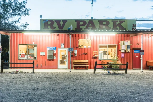 Kiva RV Park and Horse Motel