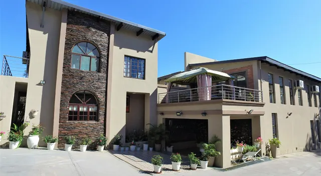 Leonardo's Guesthouse