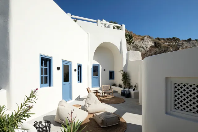 Acave Santorini Suites