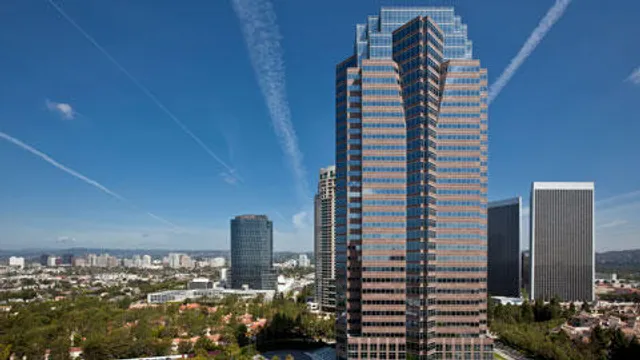 2121 Avenue of the Stars