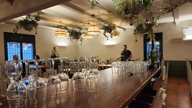 Masia Can Tomàs Restaurante