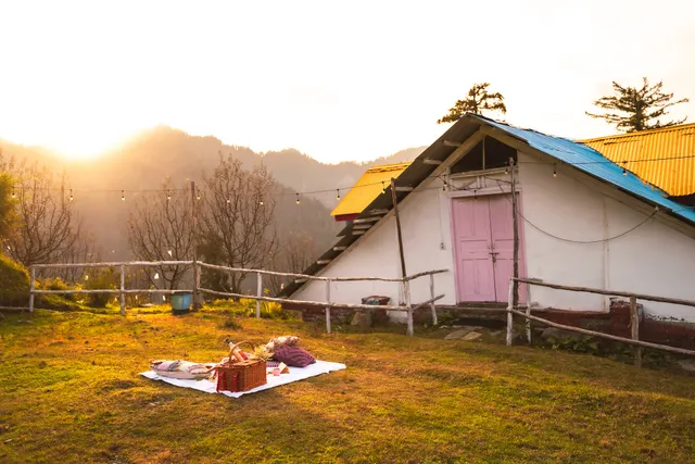 Firgun Chapter Shoja | Open Skybar | Rooftop Cafe & Hostel