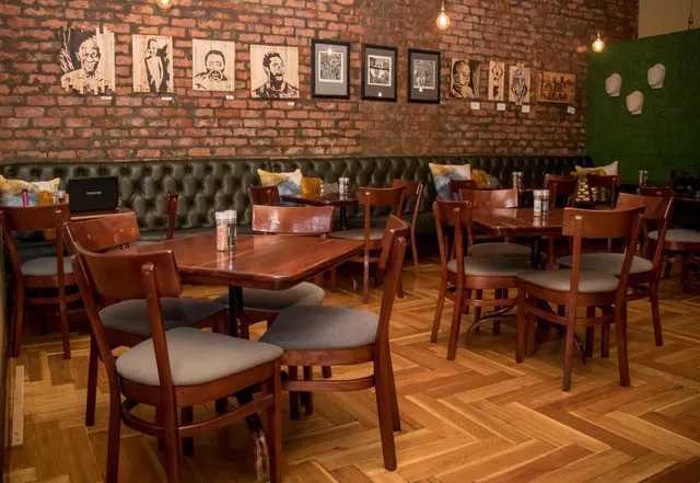 Safi Fresko *Food*Art*Wine