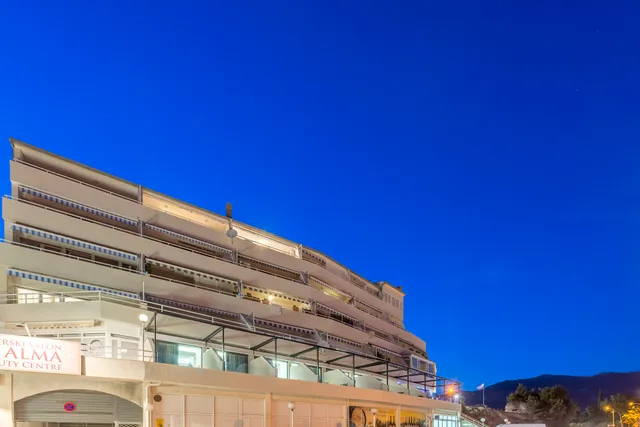 Sea View Luxury Rooms - Seven of Nine