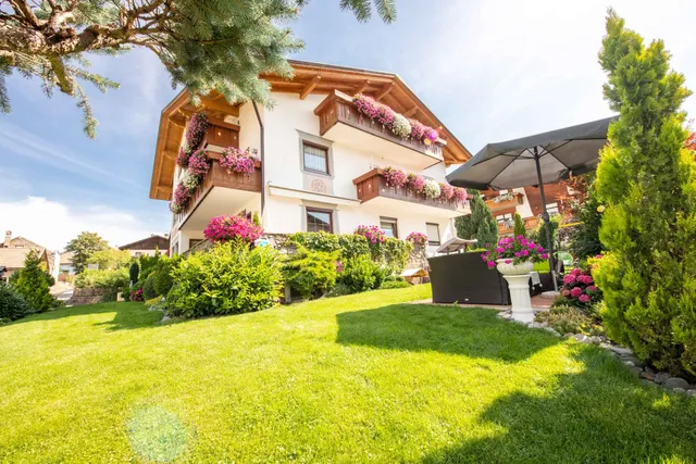 Garni Appartements Almrausch