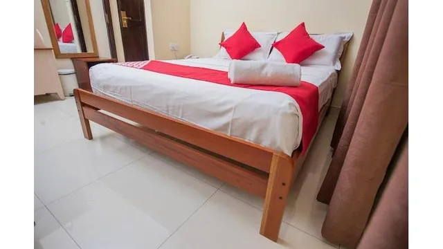 OYO 104 Lafala Hotel & Service Apartment