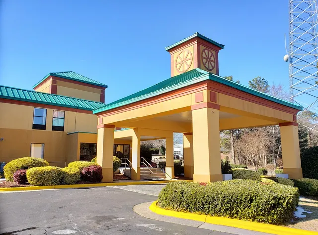 Quality Inn & Suites Clemmons - Winston Salem I-40