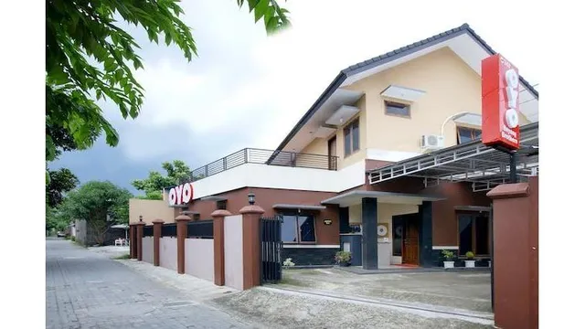 OYO 347 Bayang Brothers Guest House