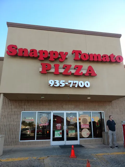 Snappy Tomato Pizza