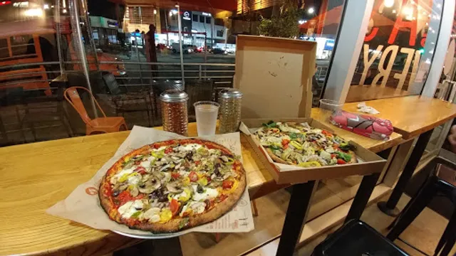 Blaze Pizza