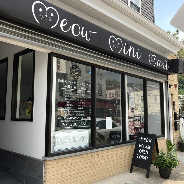 Meow Mini Mart