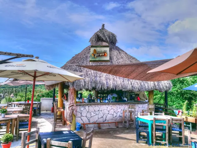 Kilometro 5 Surf Bar y Restaurant