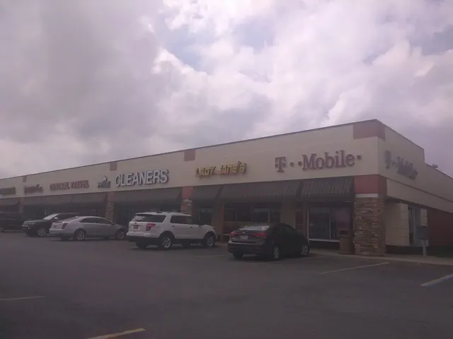 Springvalley Shops Shopping Center