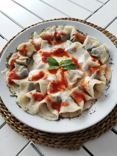 Alesta Mantı ev Yemekleri (Üsküdar)