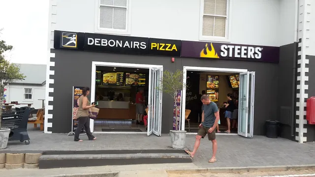 Steers Milkwood Square