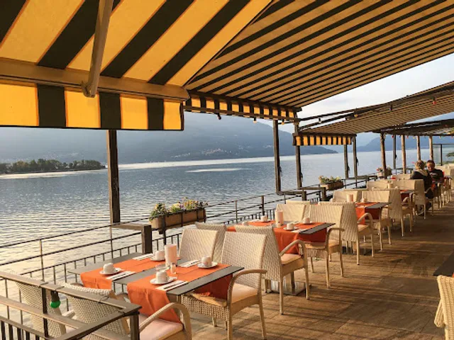 Art Hotel Posta al lago/ Ristorante Rivalago/Residenza Bettina