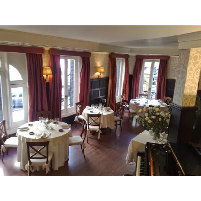 La Favorita Madrid - Restaurante con ópera en vivo