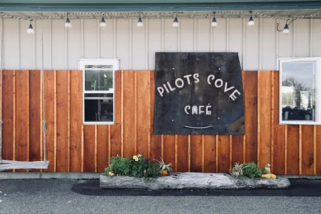 Pilots Cove Cafe
