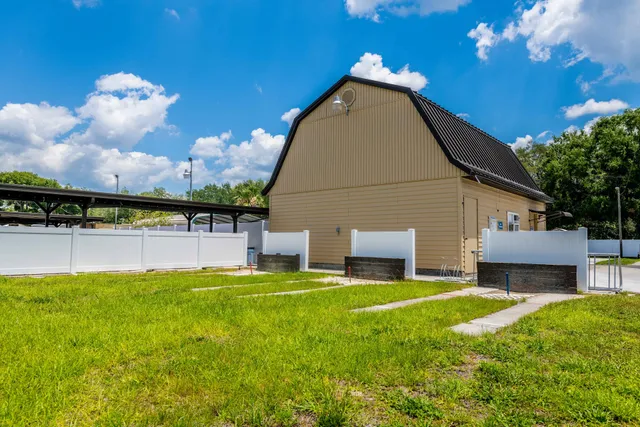 Rainbow Village Zephyrhills