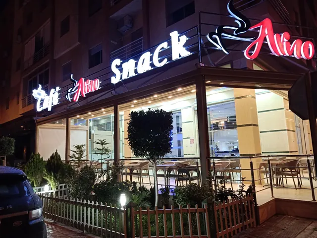 Café Snack Arno, charaf