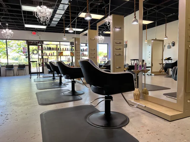 Drop-Dead Gorgeous Salon