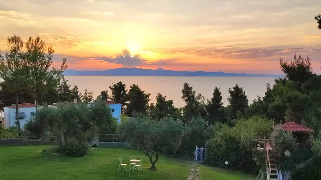 Amparoudes Apartments