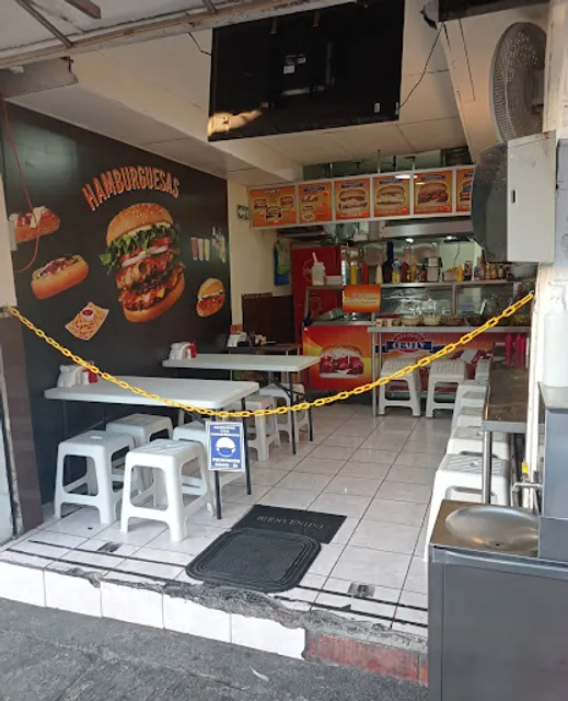 Hamburguesas y Dogos Charly