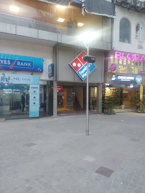 Domino's Pizza | Vasant Vihar, New Delhi