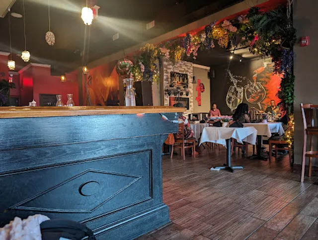 Oulala Restaurant and Lounge