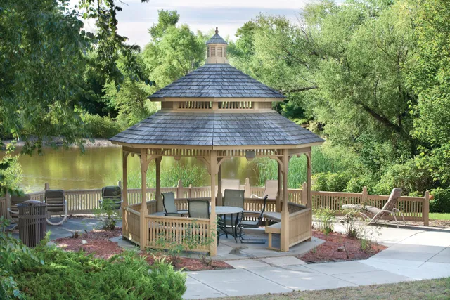 Knollwood Place Apartments Independent Living