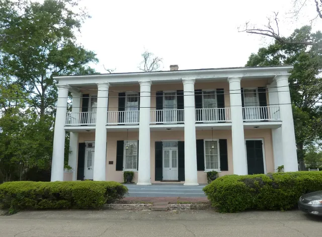 Milbank Historic House Bed & Breakfast