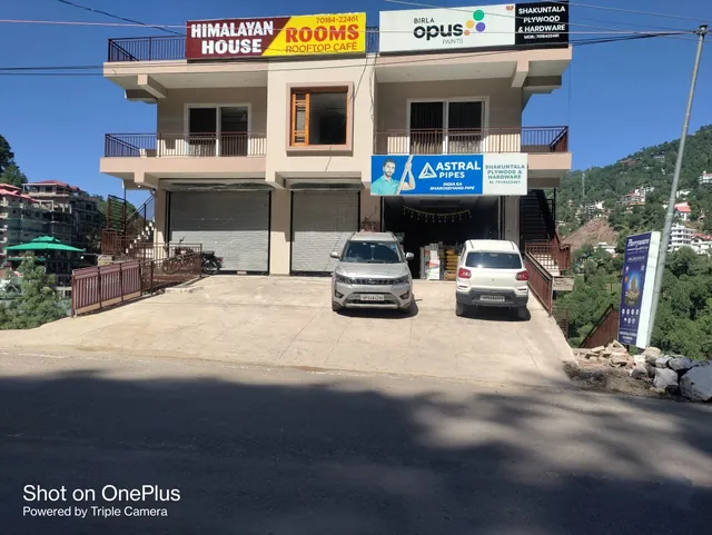 HIMALAYAN HOUSE HOME STAY