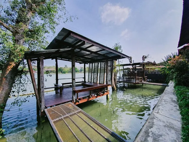 เรือนปณาลี รีสอร์ท