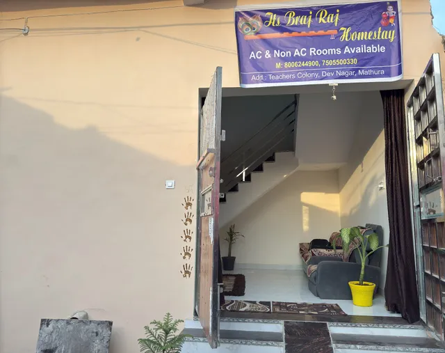 it's Braj Raj Home stay