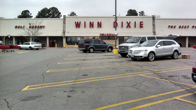 River Square Plaza Shopping Center