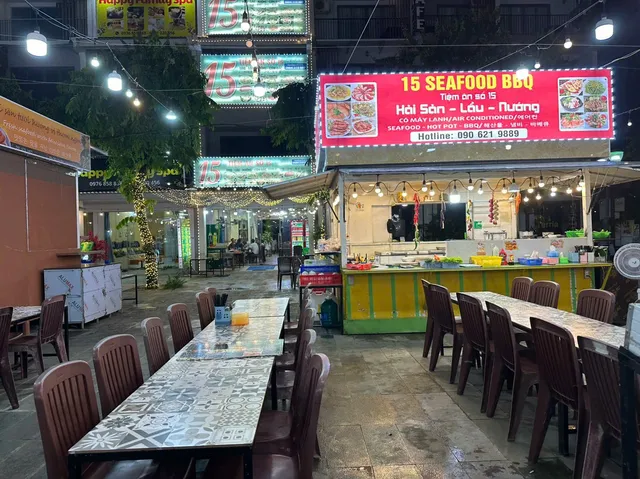 Foodcourt 15th (Seafood hotpot/ BBQ)