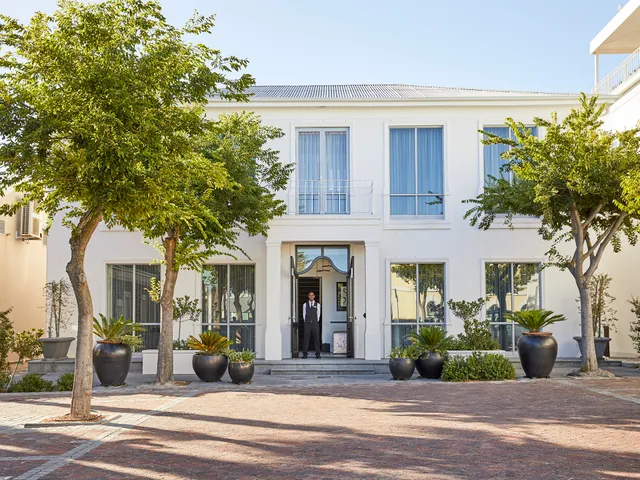 The Manor House at the Queen Victoria Hotel