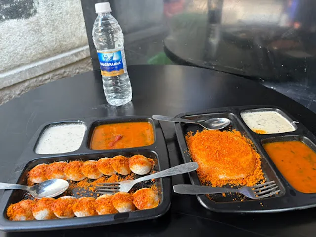 Naadbramha Idli Subhash Chowk