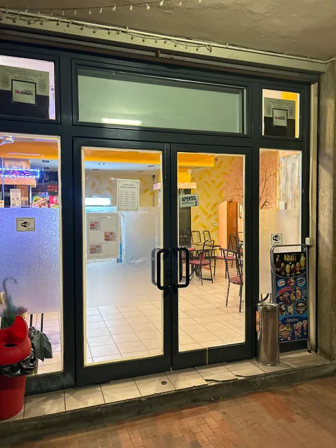 MAMA'S Restaurant & Bar