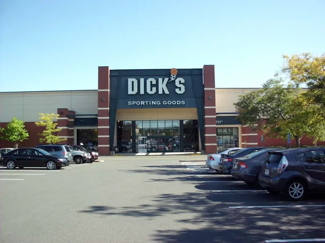 DICK'S Sporting Goods