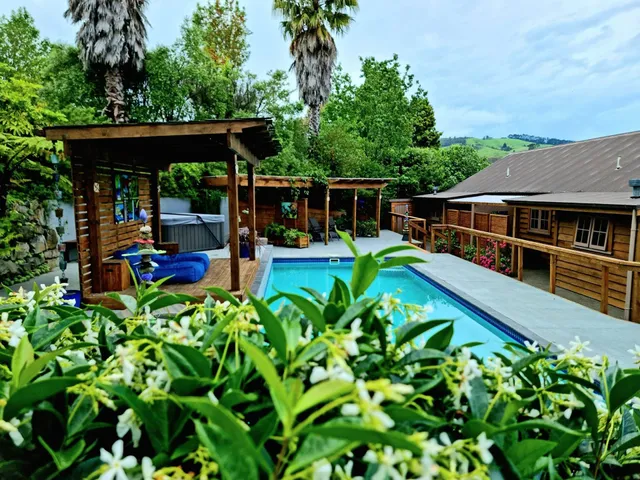 Huntington Stables Retreat Accommodation