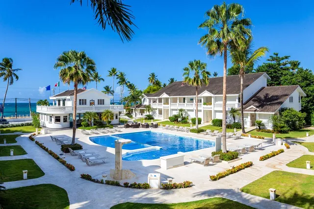 Albachiara Beachfront Hotel by GuruHotel