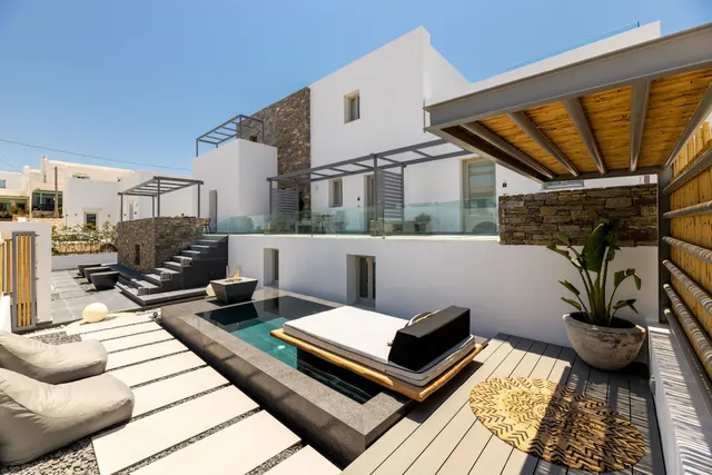 Parion Opus - Authentic Experience of Fine Living