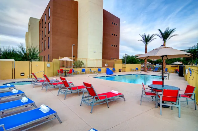 Holiday Inn Express & Suites Phoenix North - Scottsdale by IHG