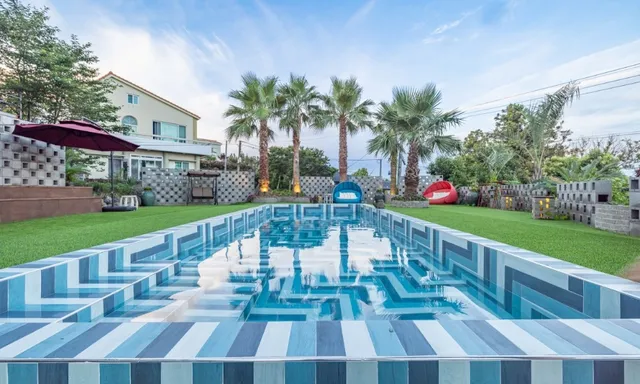 Jeju Bunker Hotel & Resort