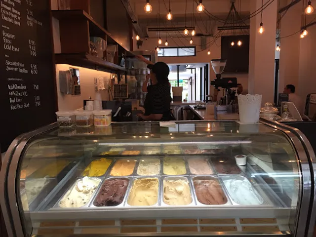 Creamier Handcrafted Ice Cream and Coffee (Tiong Bahru)
