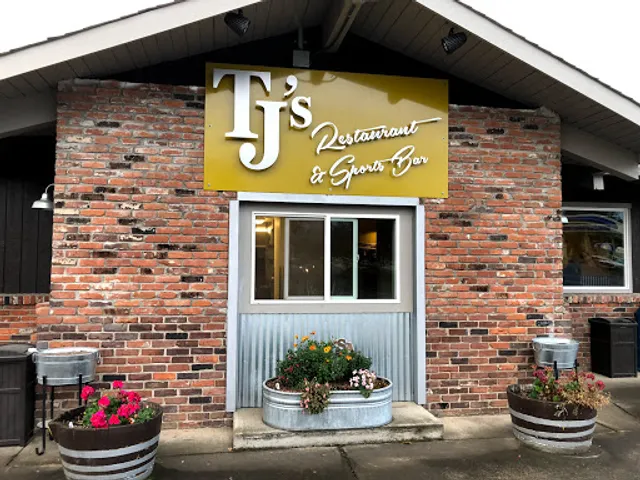 Tj's Family Restaurant & Sports Bar