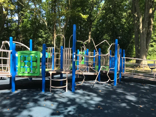 Oakland Park Kids Play Area